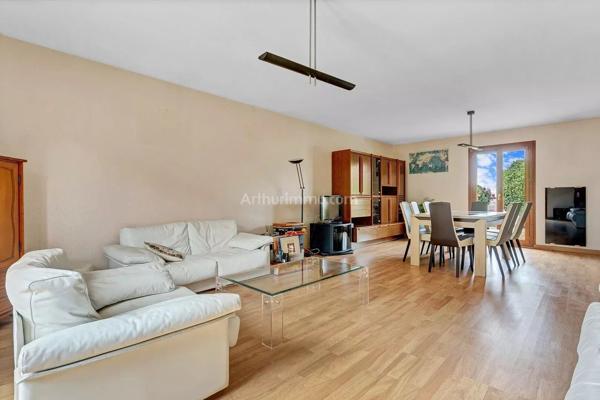 Vente                                                      Maison
                        
                     4 pièces                      89 m2                     à Montlhéry