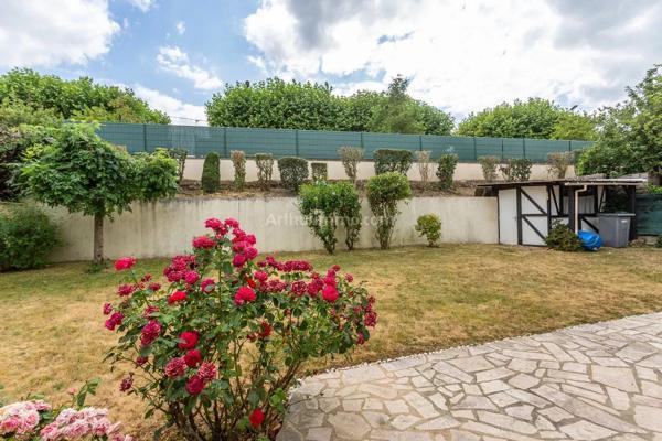 Vente                                                      Maison
                        
                     4 pièces                      89 m2                     à Montlhéry