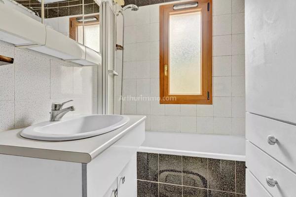 Vente                                                      Maison
                        
                     4 pièces                      89 m2                     à Montlhéry