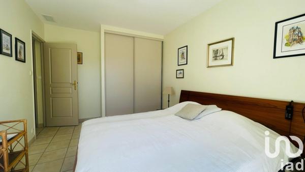 Maison traditionnelle 7 pièces de 191 m² à Sanary-sur-Mer (83110)