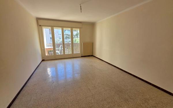 Appartement à vendre    3 pièces • 65 m2 Avignon