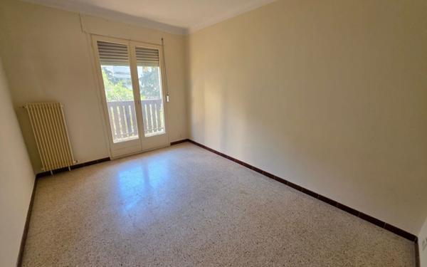 Appartement à vendre    3 pièces • 65 m2 Avignon