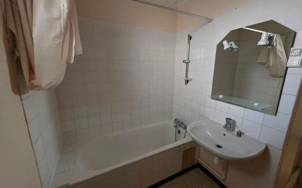 Appartement à vendre    3 pièces • 65 m2 Avignon