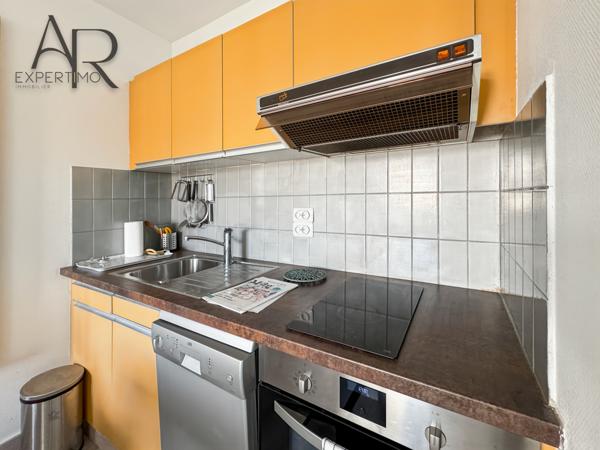 Suresnes (92150) STUDIO / PARKING / CAVE - SURESNES