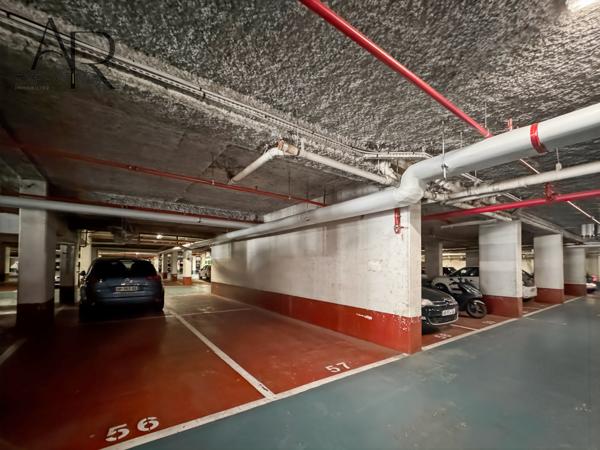 Suresnes (92150) STUDIO / PARKING / CAVE - SURESNES