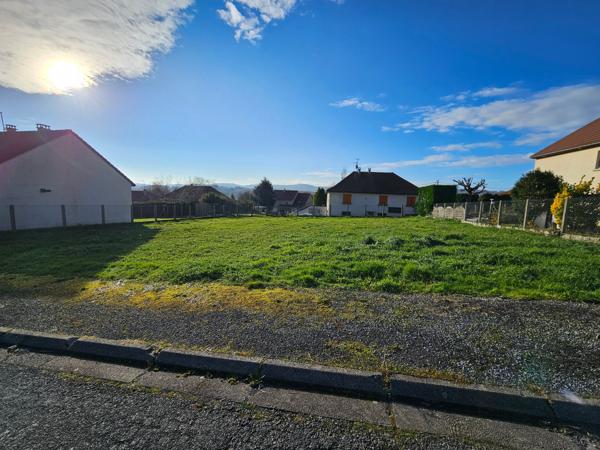 Terrain 561 m2 à bâtir