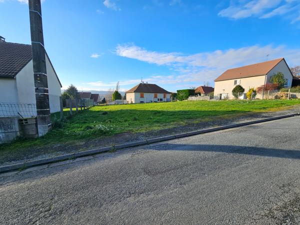 Terrain 561 m2 à bâtir