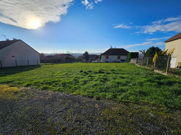 Terrain 561 m2 à bâtir