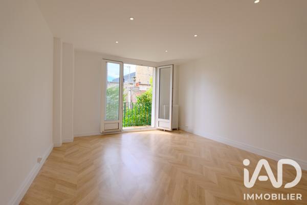 Appartement à vendre 3 pièces 72,09 m² Suresnes