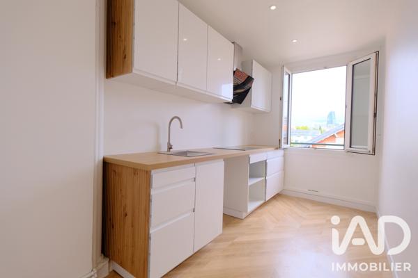 Appartement à vendre 3 pièces 72,09 m² Suresnes
