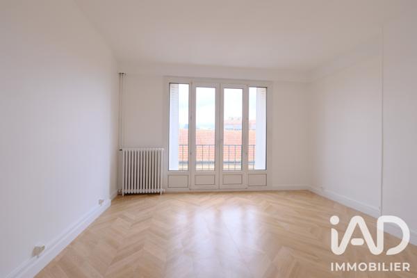 Appartement à vendre 3 pièces 72,09 m² Suresnes