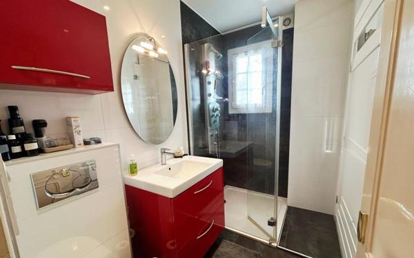 Maison à vendre    6 pièces •  Guipavas