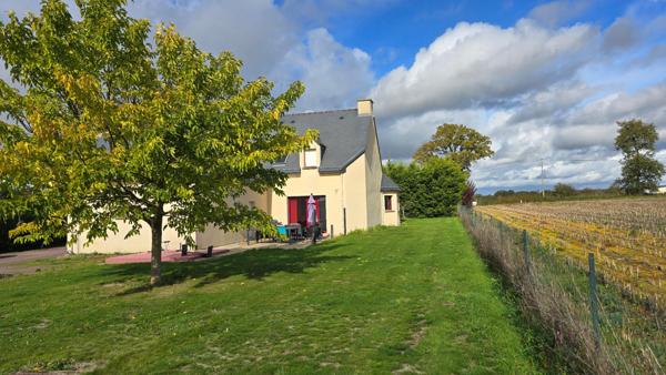 Maison d'environ 146 m², 4 chambres, double garage