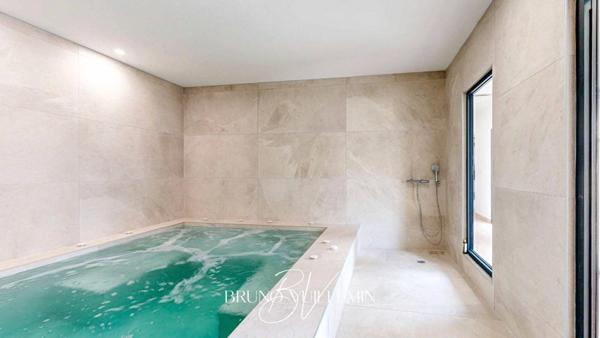 VILLA D'ARCHITECTE * DPE A/A * SECTEUR RÉSIDENTIEL RECHERCHÉ