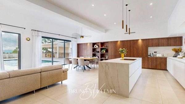 VILLA D'ARCHITECTE * DPE A/A * SECTEUR RÉSIDENTIEL RECHERCHÉ