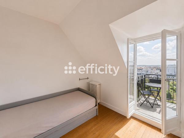 Appartement
         1 pièce
        - 9 m² 98 000 € *