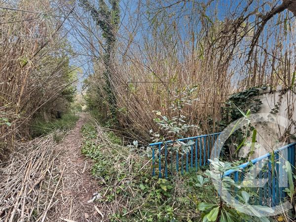 Terrain à vendre  520 m2 SALSES LE CHATEAU - 66