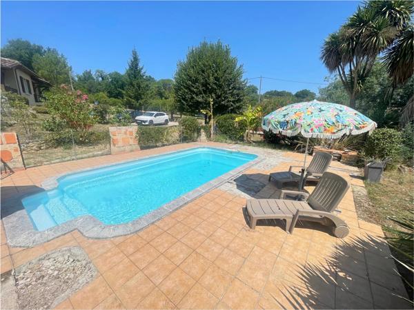 Maison de 6 chambres avec piscine, parc paysager et vue dégagée, près de La Réole