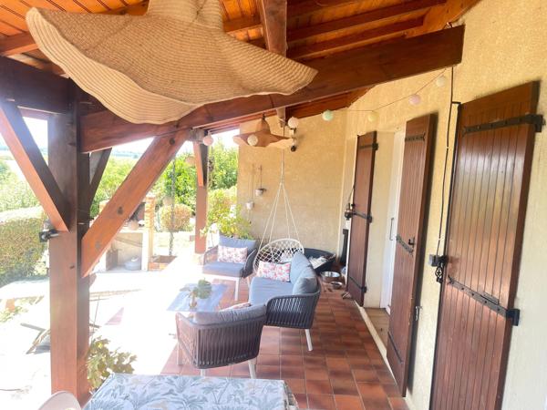 Maison de 6 chambres avec piscine, parc paysager et vue dégagée, près de La Réole