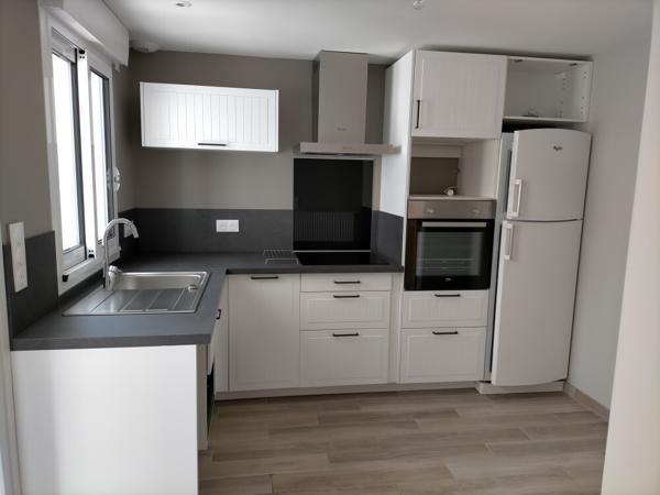 Maison familiale entièrement rénovée avec jardin clos, véranda et garage- La Salle de Vihiers