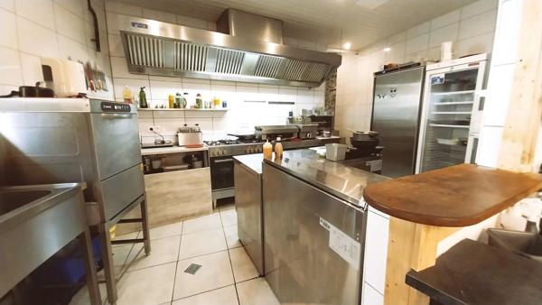 Restaurant avec logement situé dans un village pittoresque de l’Aveyron