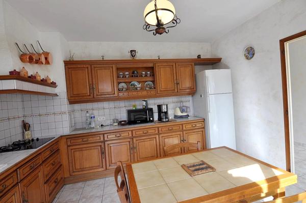 Maison de ville de 120 m² avec appartement T1 de 36 m²