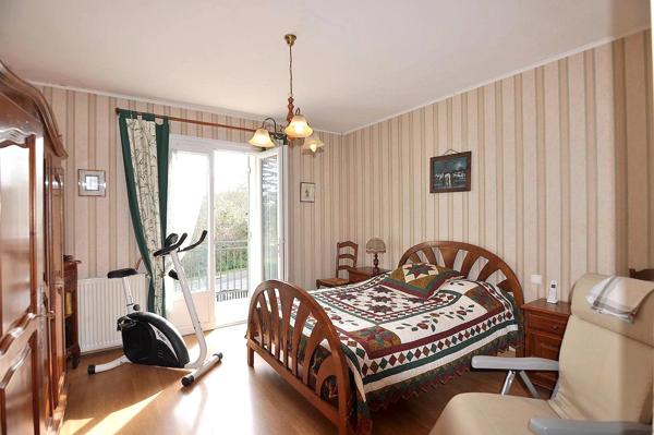 Maison de ville de 120 m² avec appartement T1 de 36 m²