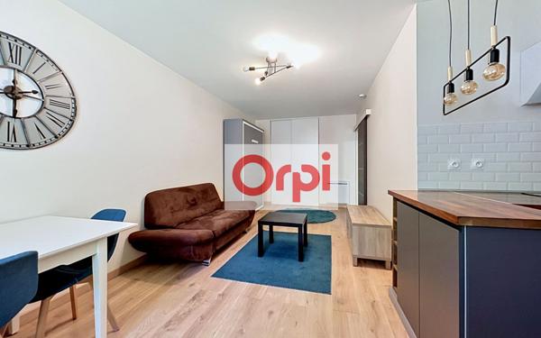 Appartement à louer    1 pièce • 32,63 m2 Châtillon