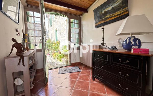 Maison à vendre    5 pièces •  Mornac-sur-Seudre
