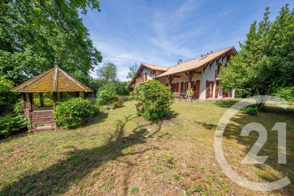 Maison à vendre  6 pièces - 222,20 m2 LE HAILLAN - 33