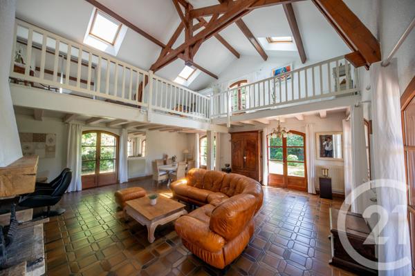 Maison à vendre  6 pièces - 222,20 m2 LE HAILLAN - 33