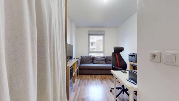 Appartement Orly 4 pièce(s) 75.5 m2 - RER C - VISITE VIRTUELLE