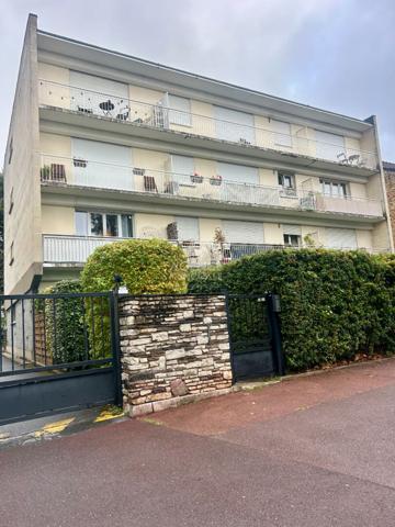 Appartement Maisons Laffitte 1 pièce(s) 39m2 - Dernier étage €232 000 ** - Référence 4525