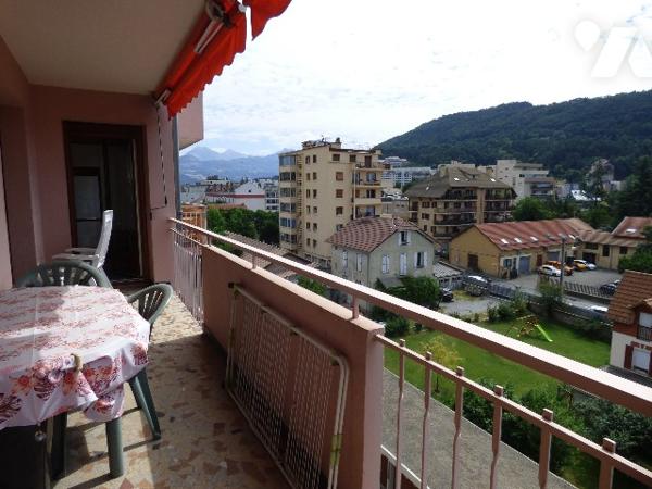 Appartement T4 avec cave et garage