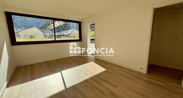 À vendre Studio 29.33 m² - Paris 75014