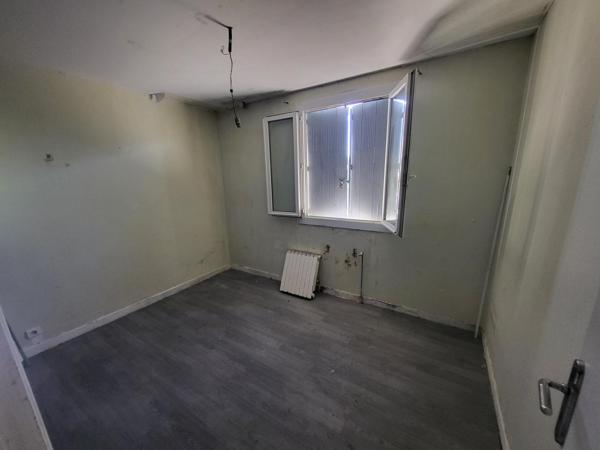 Pavillon de 100m2 sur terrain de 2100m2