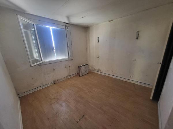 Pavillon de 100m2 sur terrain de 2100m2