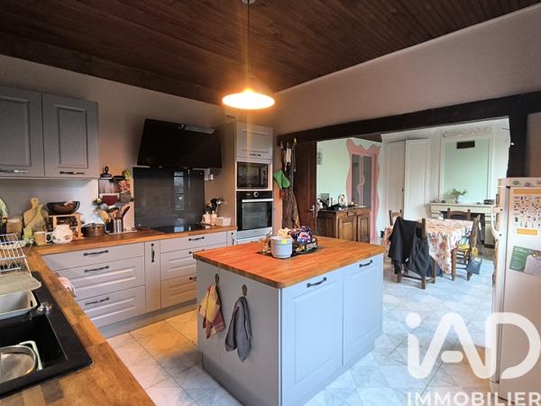 Maison à vendre 6 pièces 180 m² Saint-Antoine-de-Breuilh