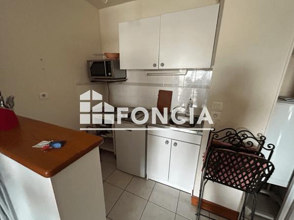 Location Studio meublé 26.53 m² - 33 RUE MARCELLIN BERTHELOT La Roche Sur Yon 85000