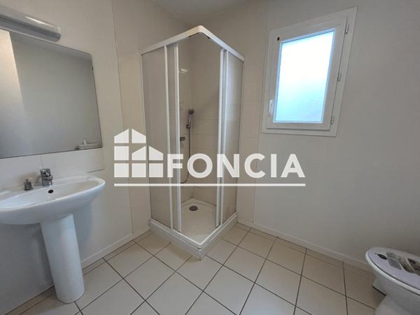 Location Appartement 2 pièces 34.75 m² - 6 BIS RUE LOUIS ARAGON La Roche Sur Yon 85000