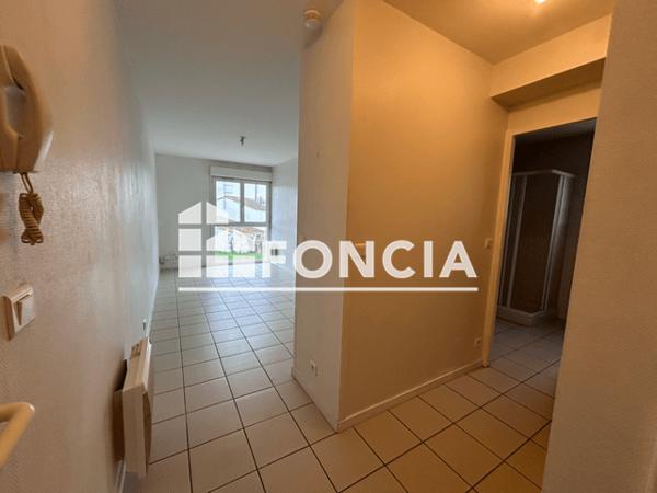 Location Appartement 2 pièces 34.75 m² - 6 BIS RUE LOUIS ARAGON La Roche Sur Yon 85000