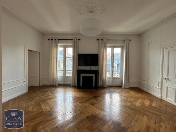 Appartement à louer 4 pièces 124.73m²