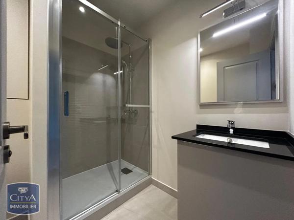 Appartement à louer 1 pièce 21.5m²