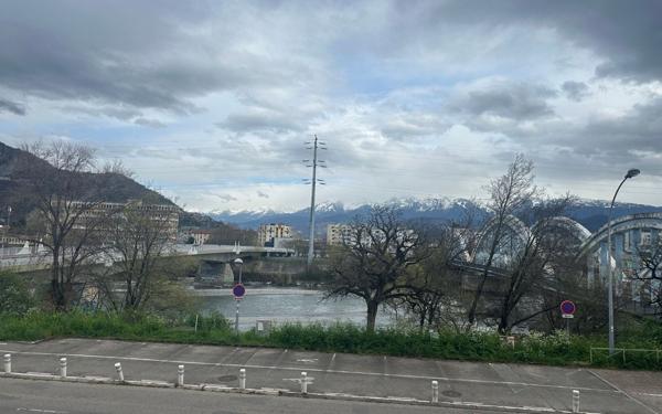 Appartement à vendre    2 pièces • 46,47 m2 Fontaine