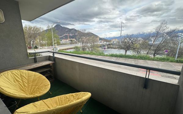 Appartement à vendre    2 pièces • 46,47 m2 Fontaine