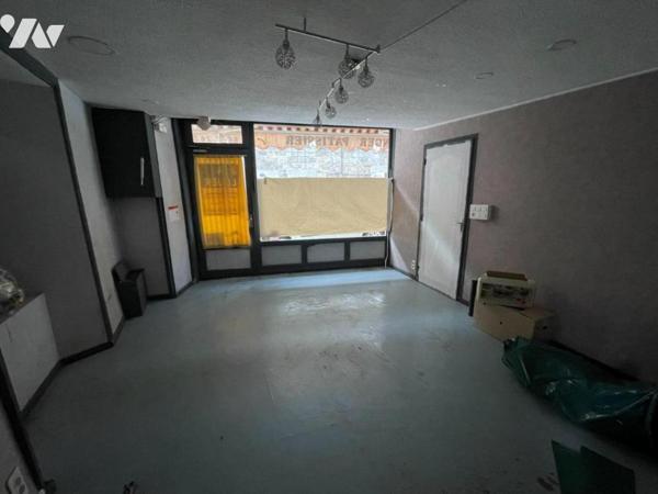 IMMEUBLE / MURS ANCIEN COMMERCE A SAINT CHELY D'APCHER