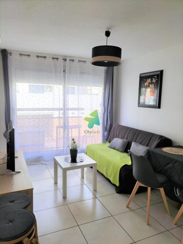Grand Studio Cabine 25.52m² avec Balcon et Place de parking
