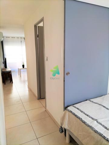 Grand Studio Cabine 25.52m² avec Balcon et Place de parking