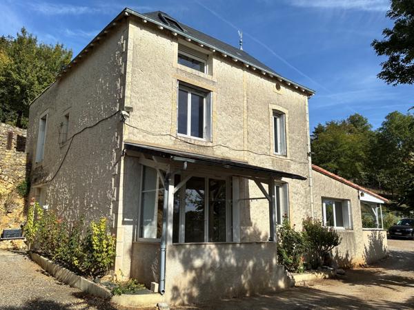 Propriété sur plus de 3 hectares - possibilité 2 habitations