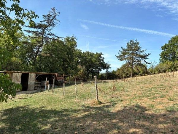 Propriété sur plus de 3 hectares - possibilité 2 habitations